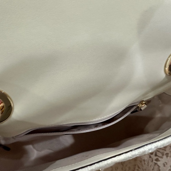 Kate Spade. NWT White Quilted Shoulder Bag with Gold Accents - Picture 2 of 5
